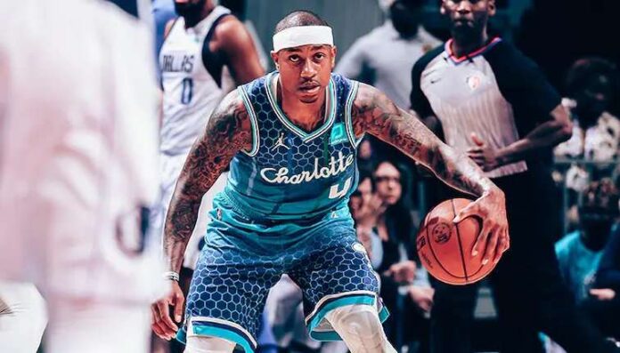 Isaiah Thomas se queda en los Hornets