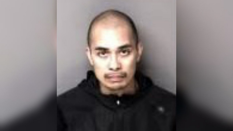Acusan a hombre de matar a su hijo de 6 semanas