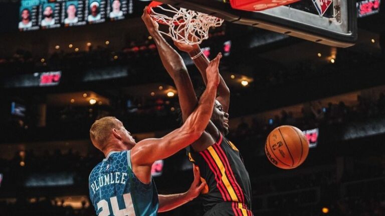 Los Hawks acabaron con temporada de los Hornets