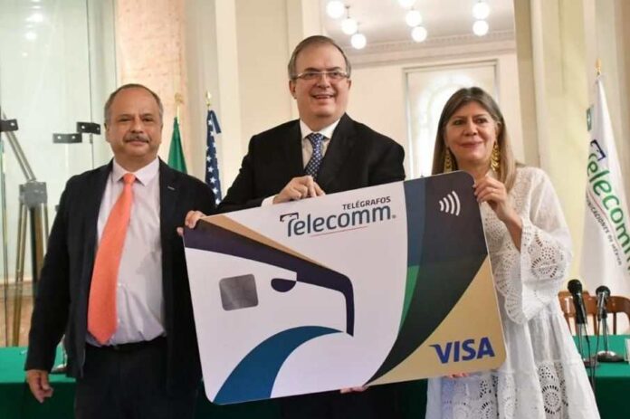 México crea tarjeta de débito para recibir remesas sin comisiones