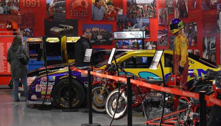 NASCAR: Winston Cup Museum está de vuelta
