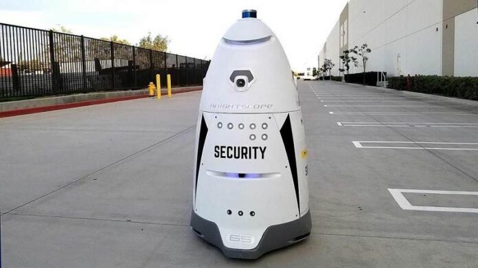 Parker, el robot que patrulla en Charlotte