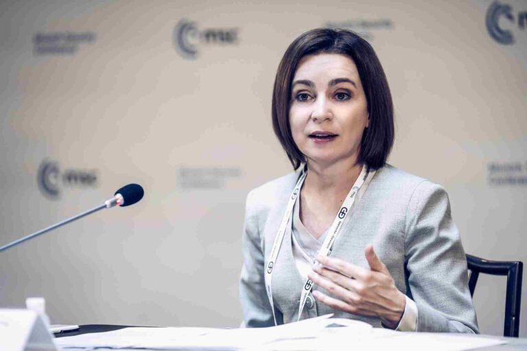 Presidente de Moldavia denuncia a Rusia por atentados