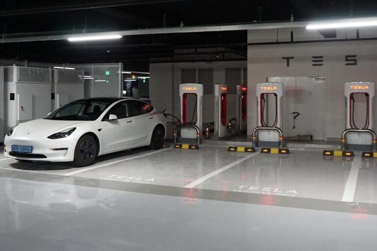 ¿Problemas con tu Tesla? ¡aquí la solución!