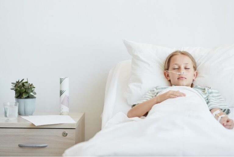 CDC investiga casos de hepatitis infantil grave en 25 estados