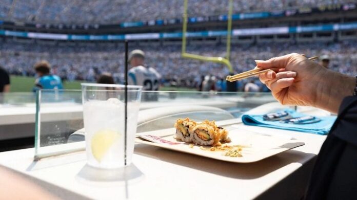 Comparte con los jugadores en Taste of the Panthers