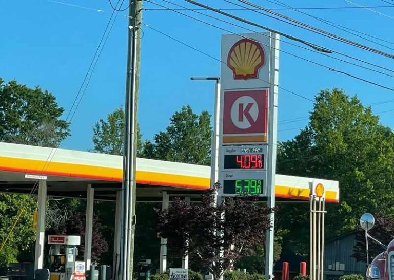 Continúa en alza la gasolina en NC