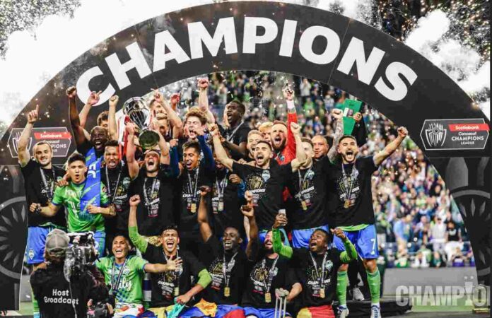 Hispanos héroes en la final de la Champions de Concacaf