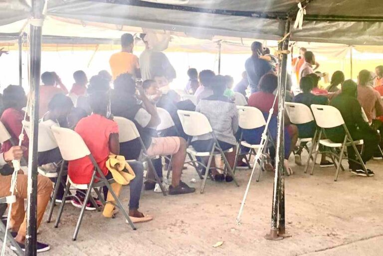 Juez Federal prohíbe a Biden anular el Título 42