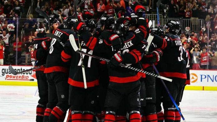 Sensacional remontada de Hurricanes en playoffs