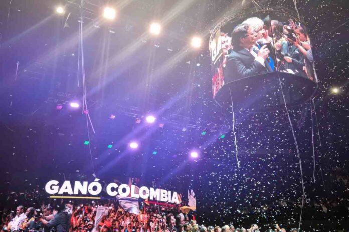 Colombia tiene nuevo presidente nueva etapa política, social y económica