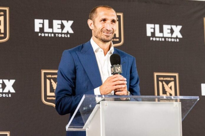 El central italiano Giorgio Chiellini también llegó a la MLS