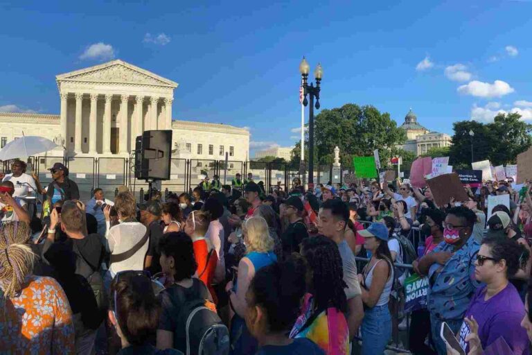 Este domingo Nueva York vio pasar la Marcha del Orgullo LGTBIQ+
