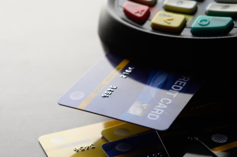 La Fed seguirá tomando acciones para bajar los precios en EE. UU.