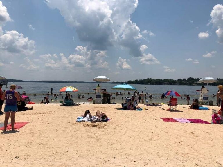 Advertencia de «no nadar» en Lake Norman