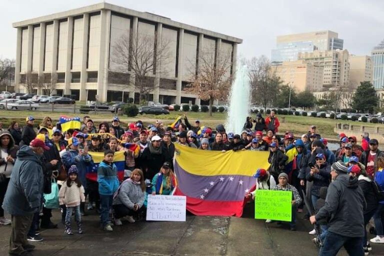 USCIS extiende TPS para venezolanos