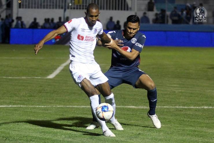 Clubes centroamericanos de fútbol se miden en NC