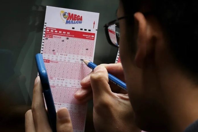 Buscan boleto ganador de $1.34 mil millones de Mega Millions