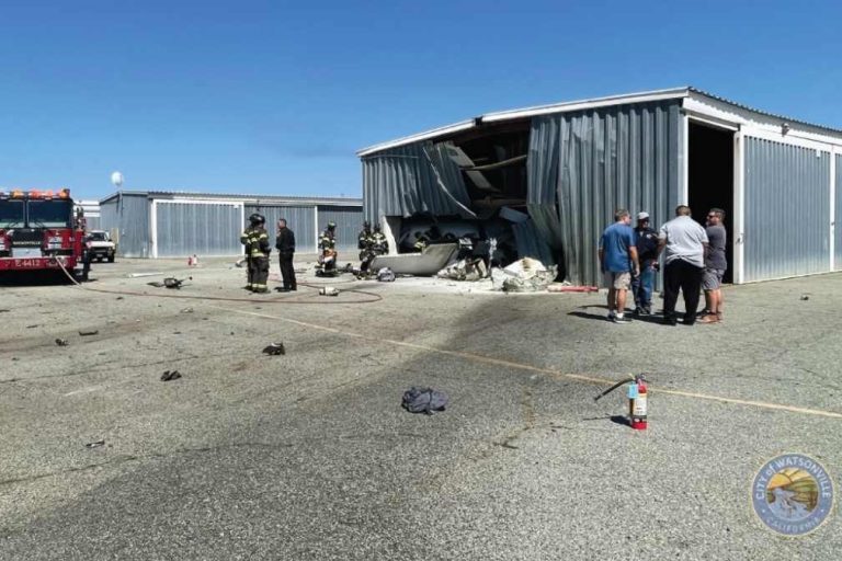 Colisión de dos aviones en el Aeropuerto de Watsonville
