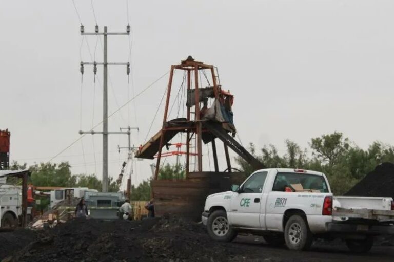 El drama de los 10 mineros atrapados en mina de Coahuila