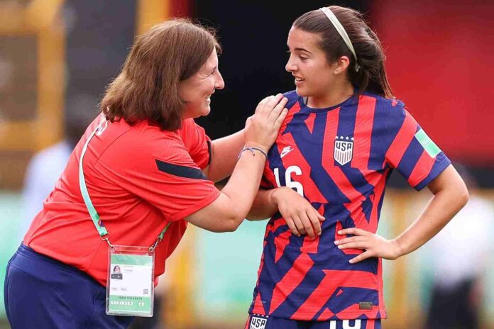Las nueve entrenadoras en la Copa Mundial Femenina Sub-20