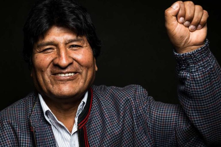 Gobierno de Bolivia acusó a Evo Morales a disparar a policías