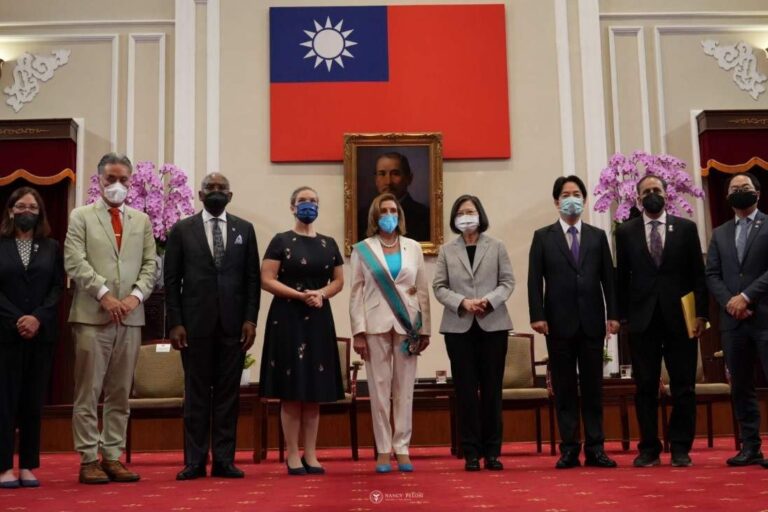 Paso de Pelosi por Taiwán alborotó la tensión con China