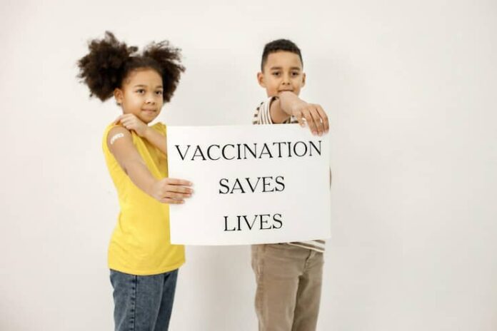 necesaria-vacunacion-de-ninos-para-el-regreso-a-clases