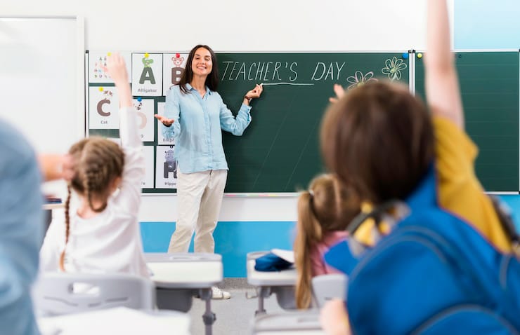 Maestros recurren a GoFundMe para buscar ayuda en regreso a clases