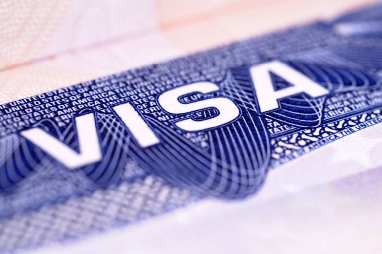 USCIS extiende vigencia de Green Card para algunos inmigrantes