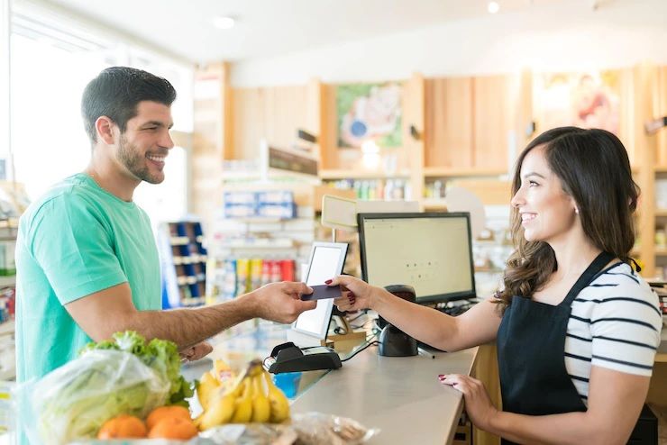Regalarán tarjetas con dinero en tienda de comestibles