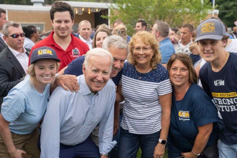 ¿Cuántos inmigrantes indocumentados han ingresado en la administración Biden?