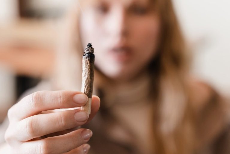Cannabis con fines recreativos próximamente legal en Alemania