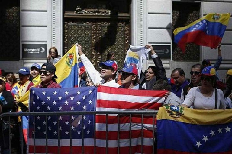 EE. UU., podría permitir entrada humanitaria para venezolanos