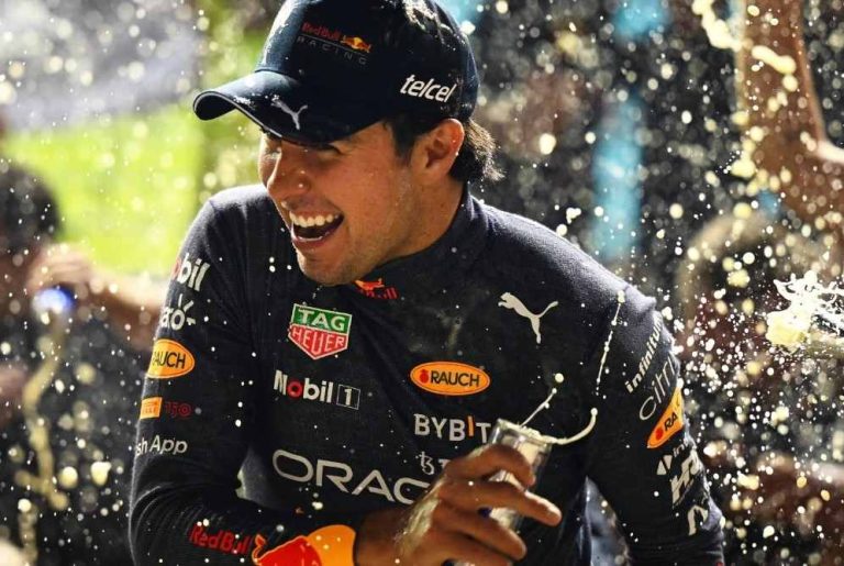 Mexicano se quedó con la victoria del Gran Premio de Singapur