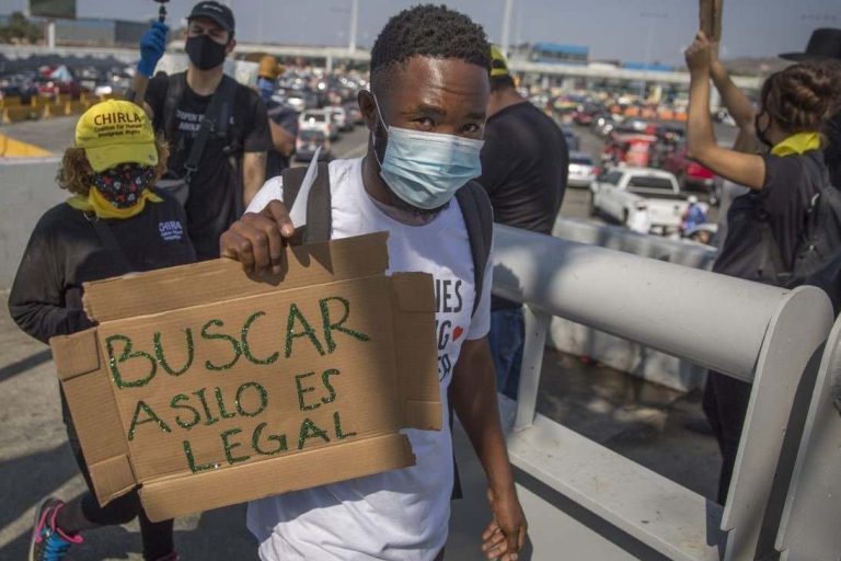 México terminó con el programa «Quédate en México»