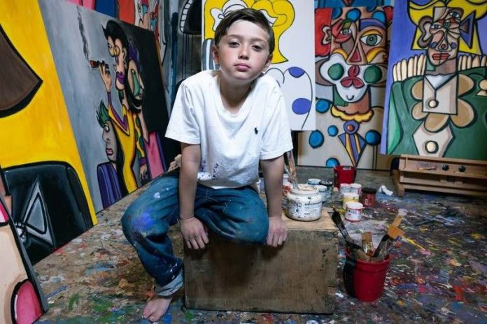 Niño pintor surrealista vende sus obras hasta por $230.000