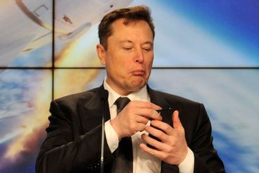 Elon Musk coacciona a sus empleados de Twitter