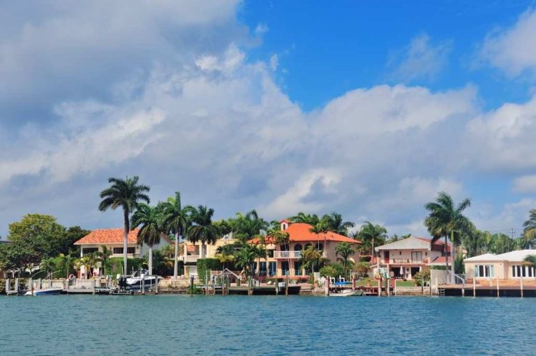 FTX derrochó más de $300 millones en bienes raíces de Bahamas