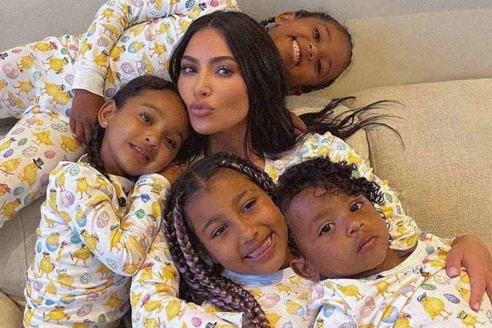 Manutención infantil del acuerdo de divorcio entre Kardashian y Ye