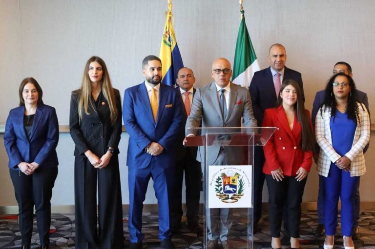 Nuevo diálogo en México entre políticos de Venezuela