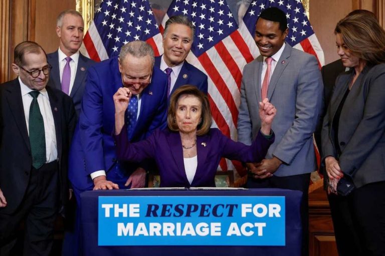 Aprobado proyecto de ley que protege el matrimonio igualitario