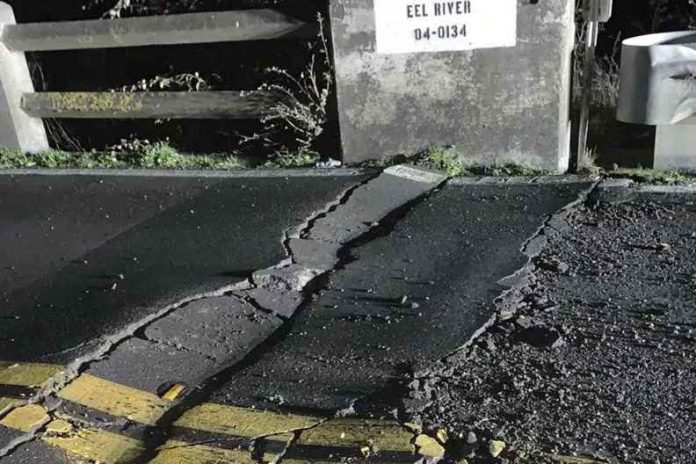 Más de 79.000 viviendas sin electricidad por terremoto