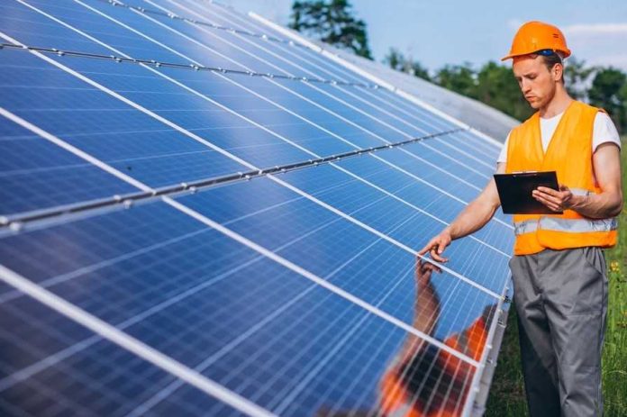 Asociación de GM, Ford y Google con productores de energía solar