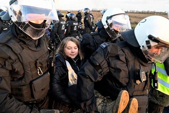 Greta Thunberg detenida tras protesta cerca de Lützerath
