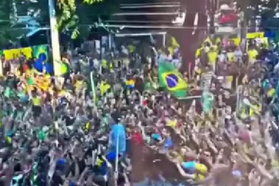 Miles de manifestantes invadieron sedes de los tres poderes en Brasil
