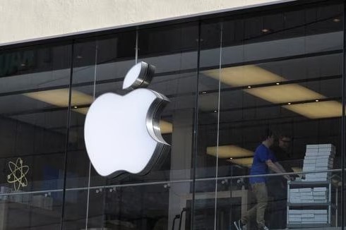 Apple viola la ley laboral de Estados Unidos