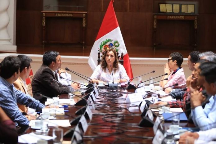 Boluarte presentó proyecto de ley para adelantar elecciones a 2023