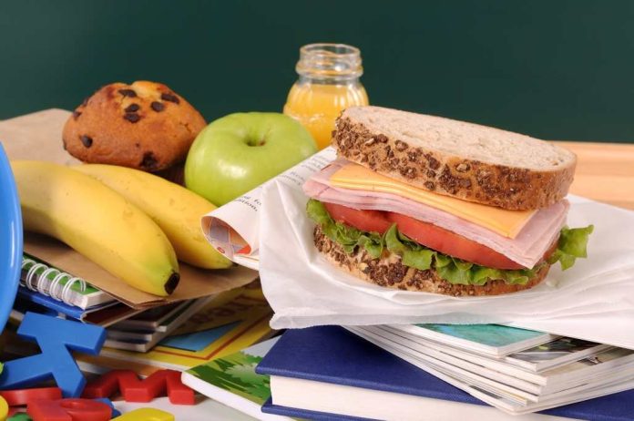 USDA propone nuevas medidas alimentarias en comidas escolares