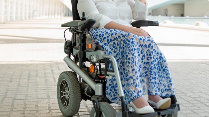 Atropellada mujer en silla de ruedas